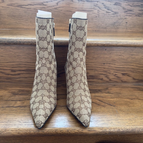 Gucci Monogram GG Logo Fabric Pointed Toe Ankle Boots 9 NEW - Picture 4 of 12